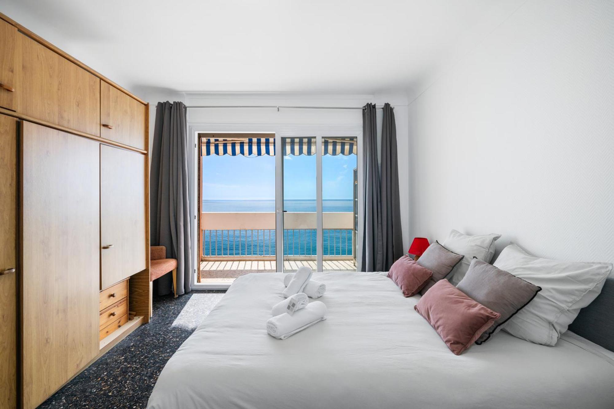 Le Panorama -Vue Exceptionnelle - Dernier Etage - Front De Mer Ментона Экстерьер фото