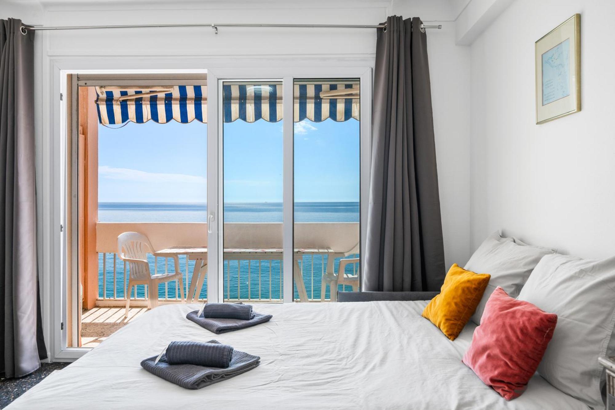 Le Panorama -Vue Exceptionnelle - Dernier Etage - Front De Mer Ментона Экстерьер фото